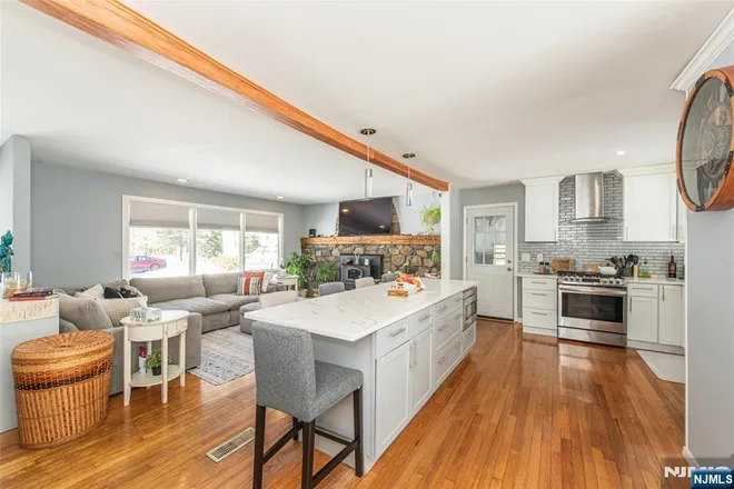 38 Fremont, West Milford, NJ 07438