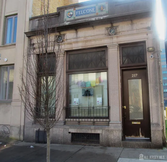 217 East Hanover Street, Trenton, NJ 08608