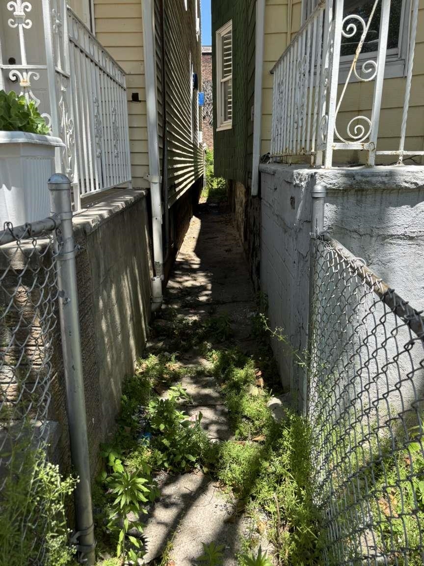 88 LEXINGTON Avenue, Jersey City, JC West Bergen, NJ 07304 - Property photo 5 of 6