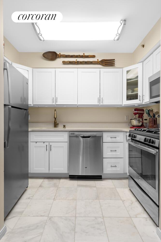 330 West 145th Street #409, Central Harlem, Manhattan, NY 10039 - Property photo 4 of 6