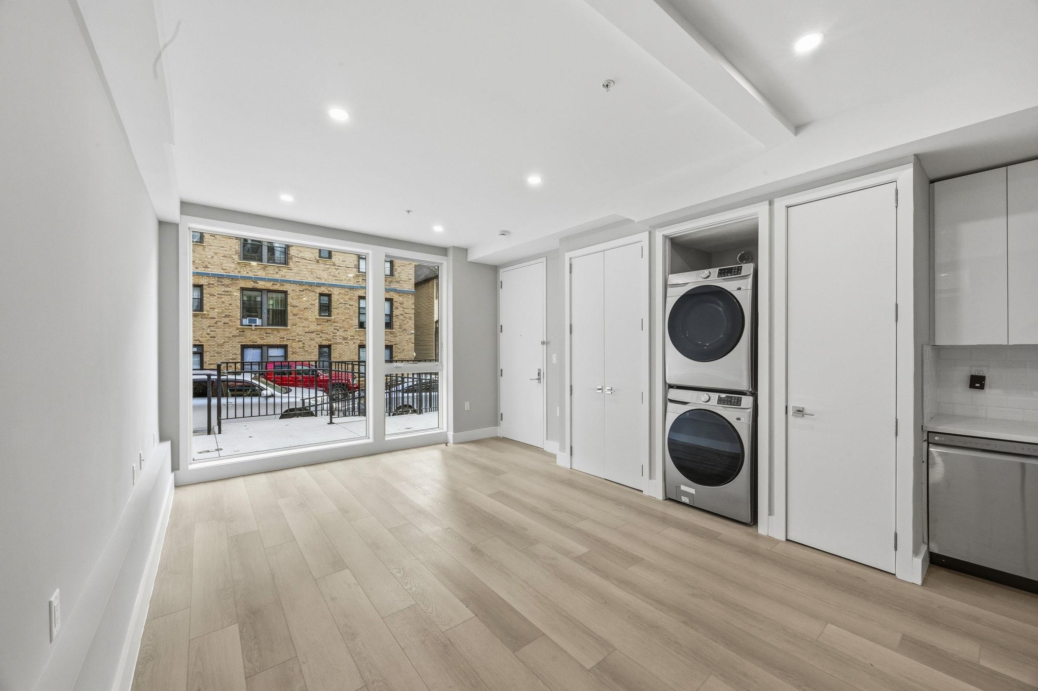 77 VAN REYPEN Street, Jersey City, JC Journal Square, NJ 07306 - Property photo 4 of 32