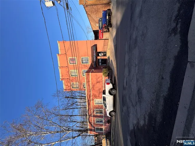 12-18 Washington, Plainfield, NJ 07060