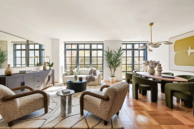 500 West 21st Street #3D, New York, NY 10011