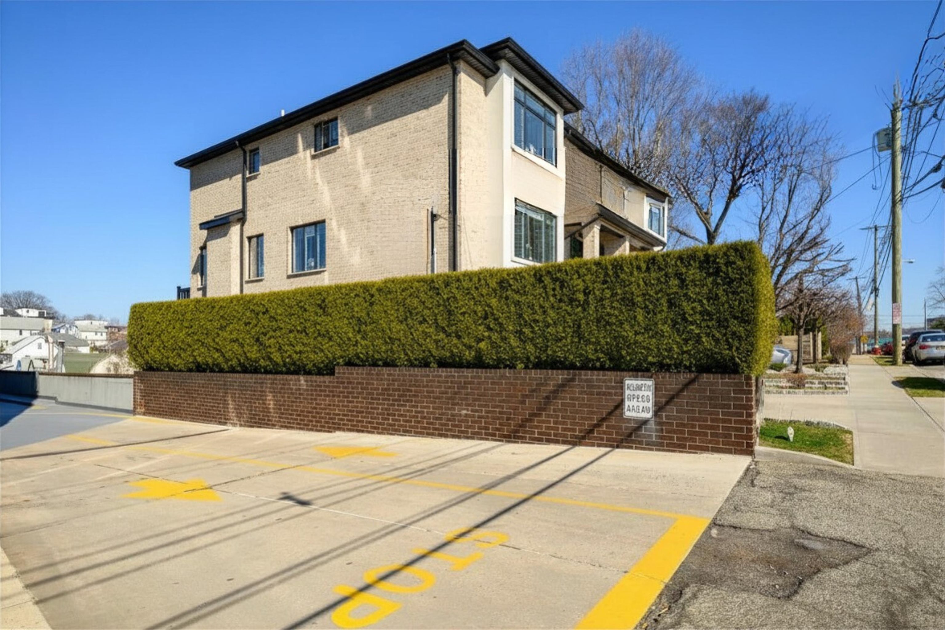 2021 FLETCHER Avenue, Fort Lee Borough, Fort Lee, NJ 07024 - Property photo 2 of 28