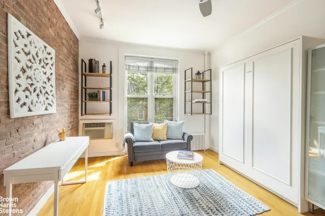 451 West 22nd Street #2F, New York, NY 10011
