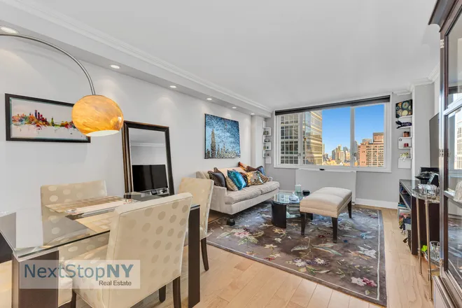 245 East 54th Street #29L, New York, NY 10022