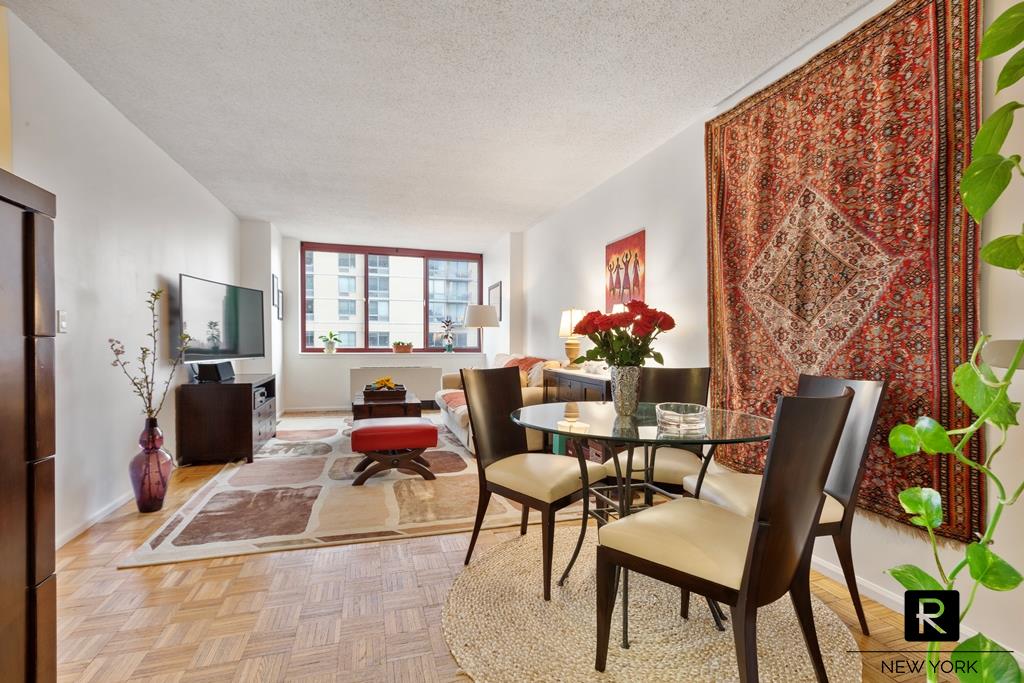 4-74 48th Avenue #8-F, Long Island City, Queens, NY 11109 - Main property photo
