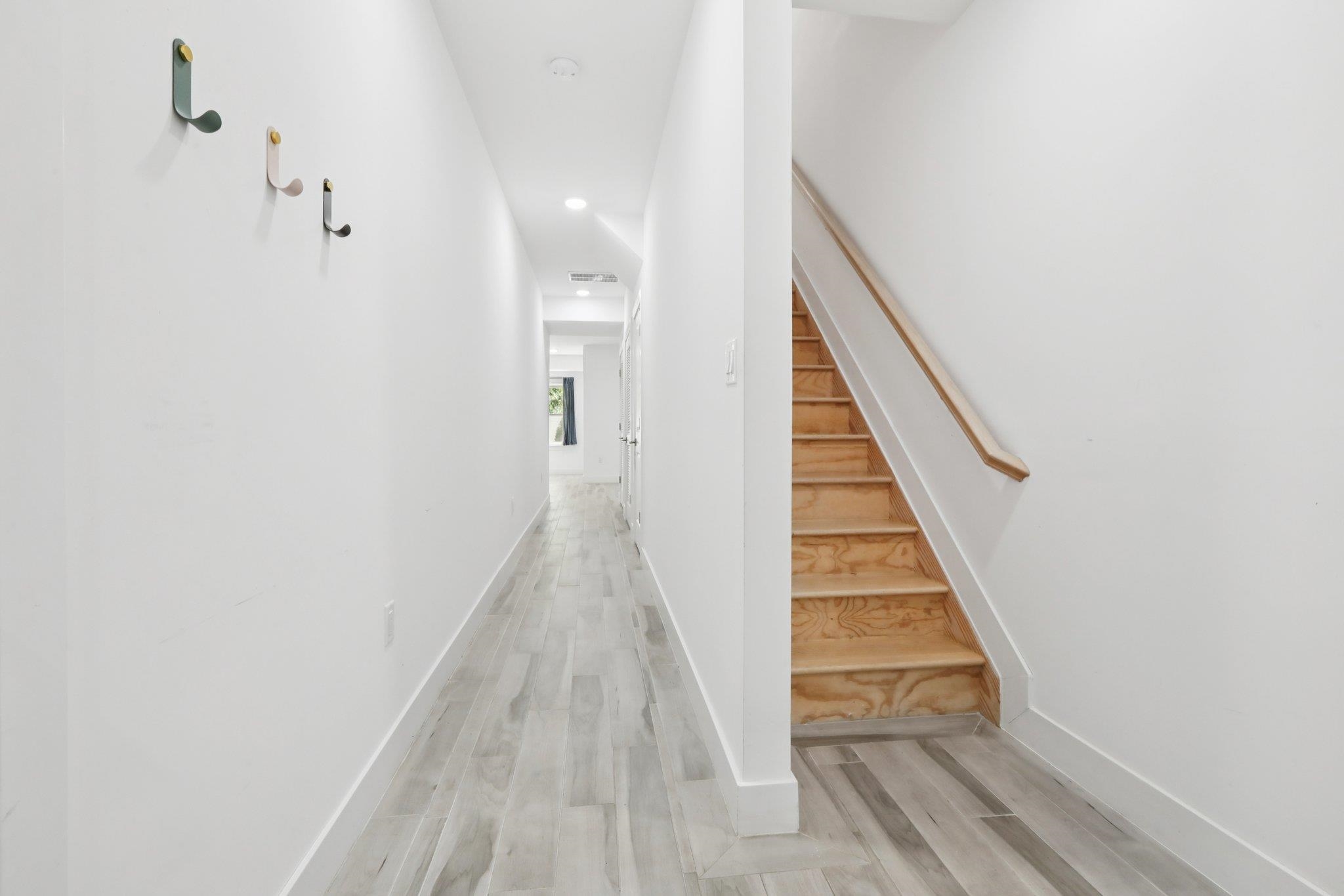 131 ZABRISKIE Street, Jersey City, JC Heights, NJ 07307 - Property photo 3 of 44