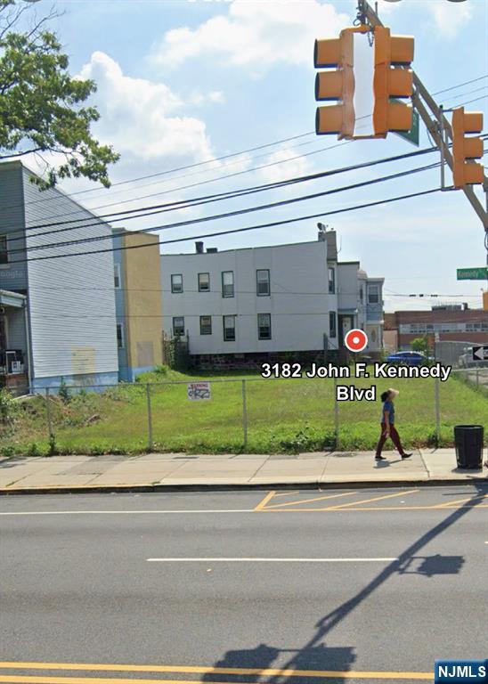 3182 John F Kennedy, Jersey City, Jersey City, NJ 07306 - Property photo 3 of 4