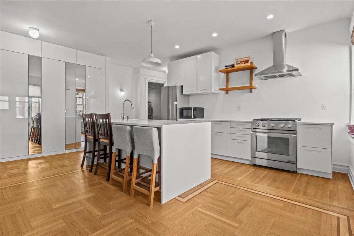 8502 FORT HAMILTON Parkway #6E, Bay Ridge, Brooklyn, NY 11209 - Property photo 3 of 11