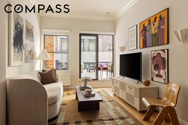 35 East 10th Street #2D, New York, NY 10003