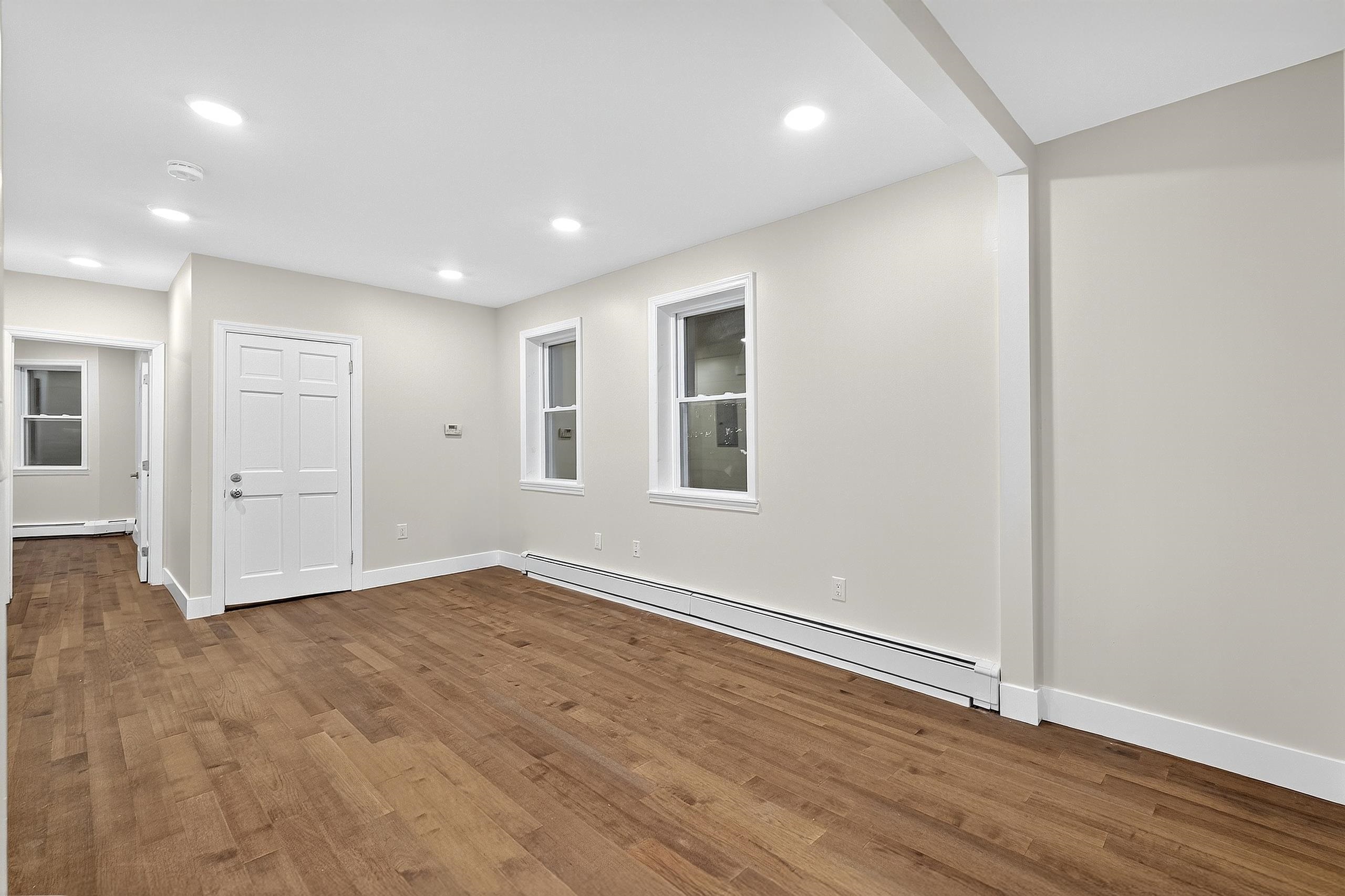 93 WEST 11th Street, Bayonne City, Bayonne, NJ 07002 - Property photo 5 of 29