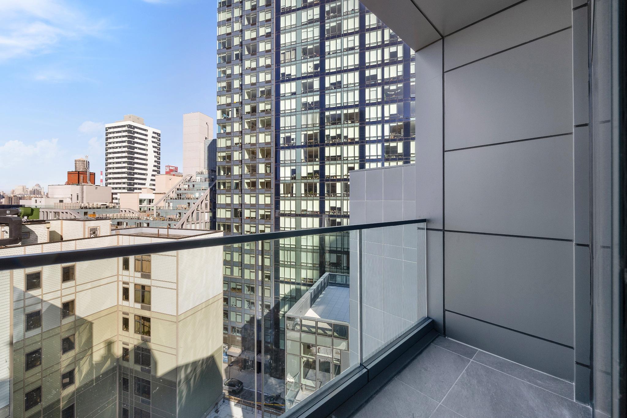 42-62 Hunter Street #PH-A, Long Island City, Queens, NY 11101 - Main property photo