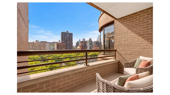 330 East 38th Street #9P, New York, NY 10016
