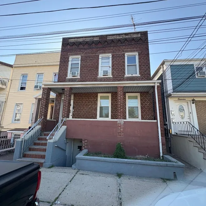 9 EMERSON Avenue, JC, Journal Square, NJ 07306
