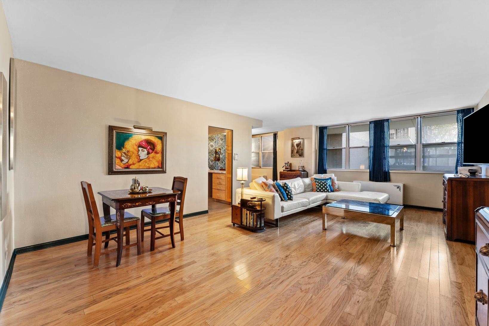 6040 Boulevard EAST, West New York Town, West New York, NJ 07093 - Property photo 3 of 34
