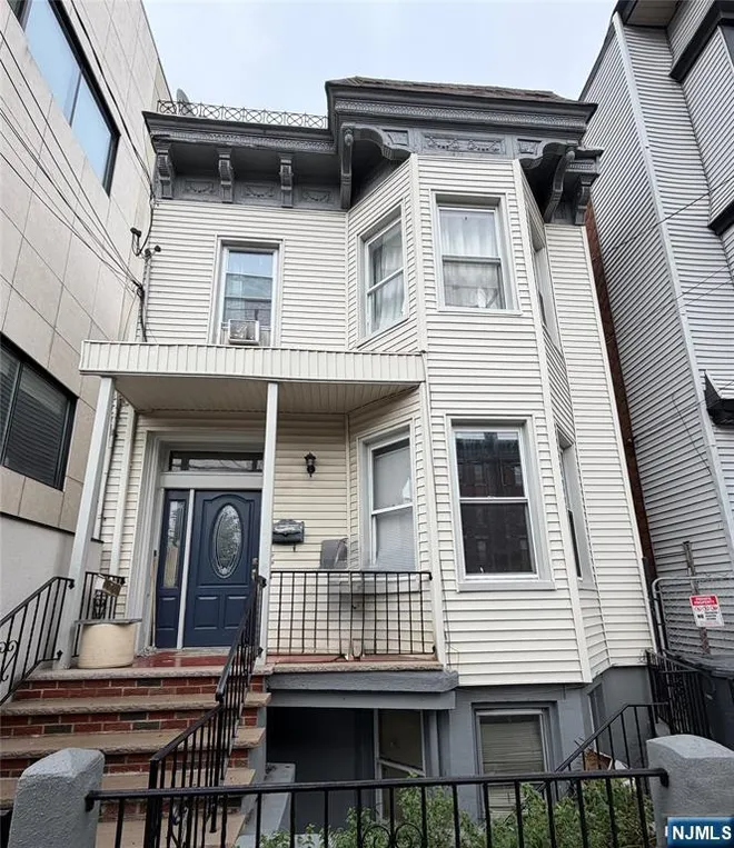2808 Palisade, Weehawken, NJ 07086