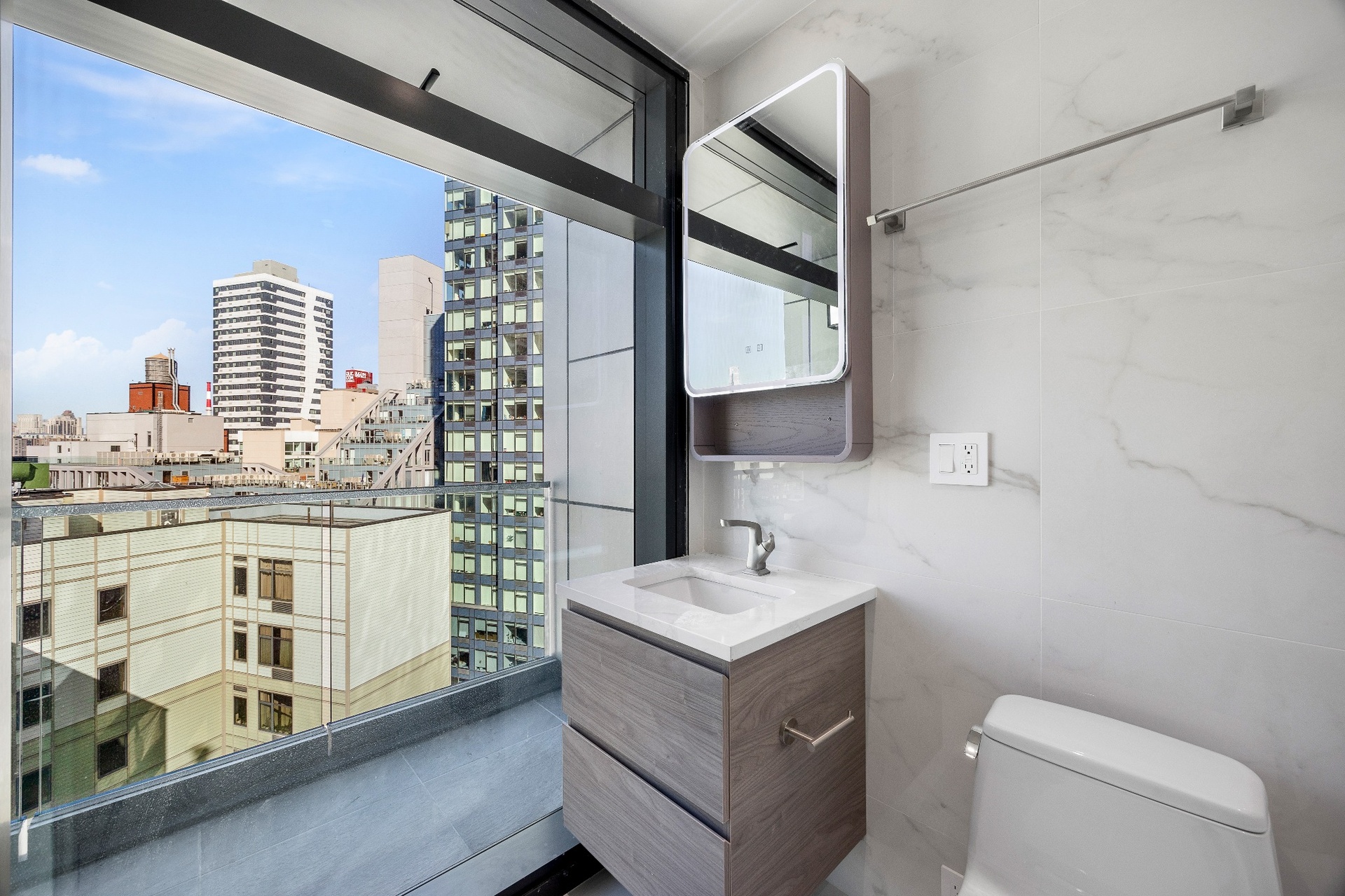 42-62 Hunter Street #PH-A, Long Island City, Queens, NY 11101 - Property photo 4 of 12