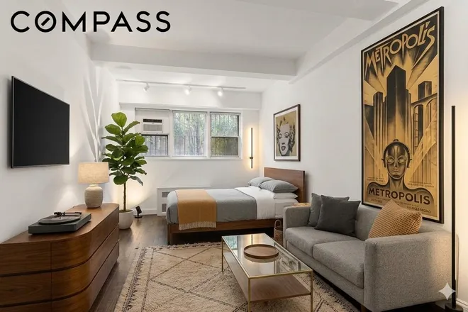 180 Thompson Street #LE, New York, NY 10012