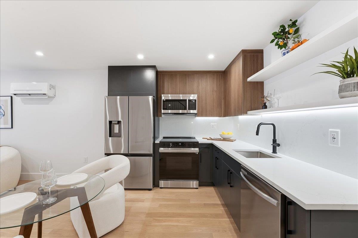 105 LAIDLAW Avenue, Jersey City, JC Heights, NJ 07306 - Property photo 2 of 18