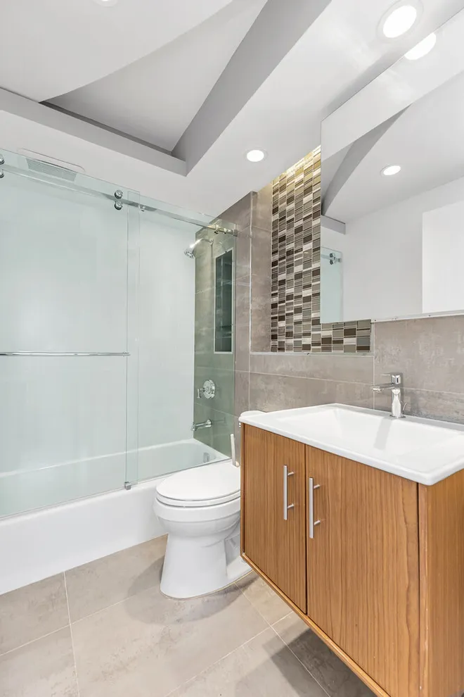62-54 97th Place #9M, Rego Park, NY 11374