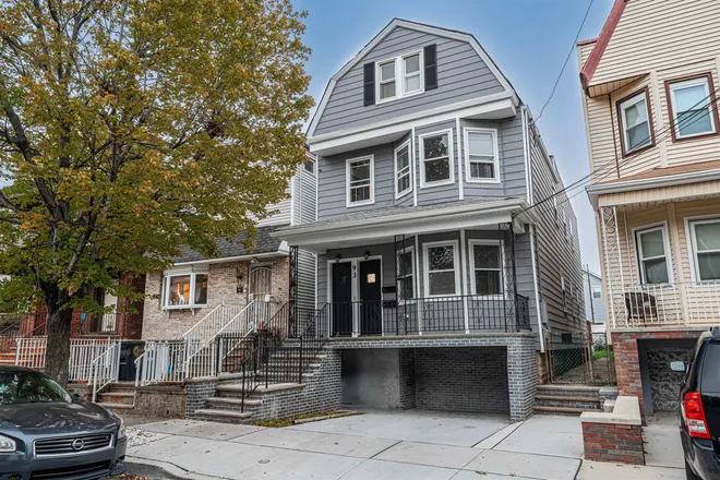93 WEST 11th Street, Bayonne, NJ 07002