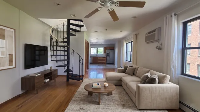 4905 PARK Avenue, Union City, NJ 07087