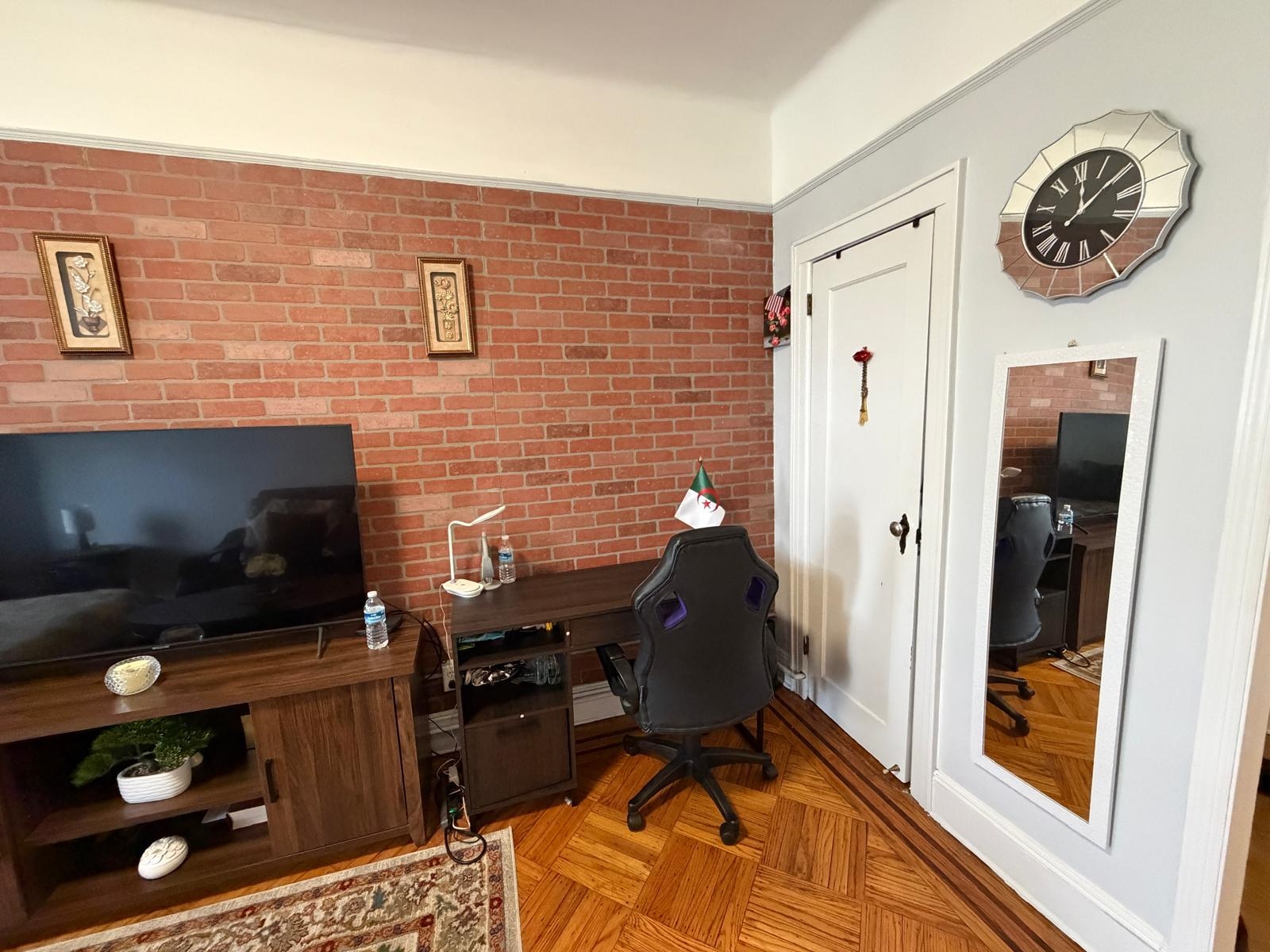 262 CLENDENNY Avenue, Jersey City, JC West Bergen, NJ 07304 - Property photo 4 of 20