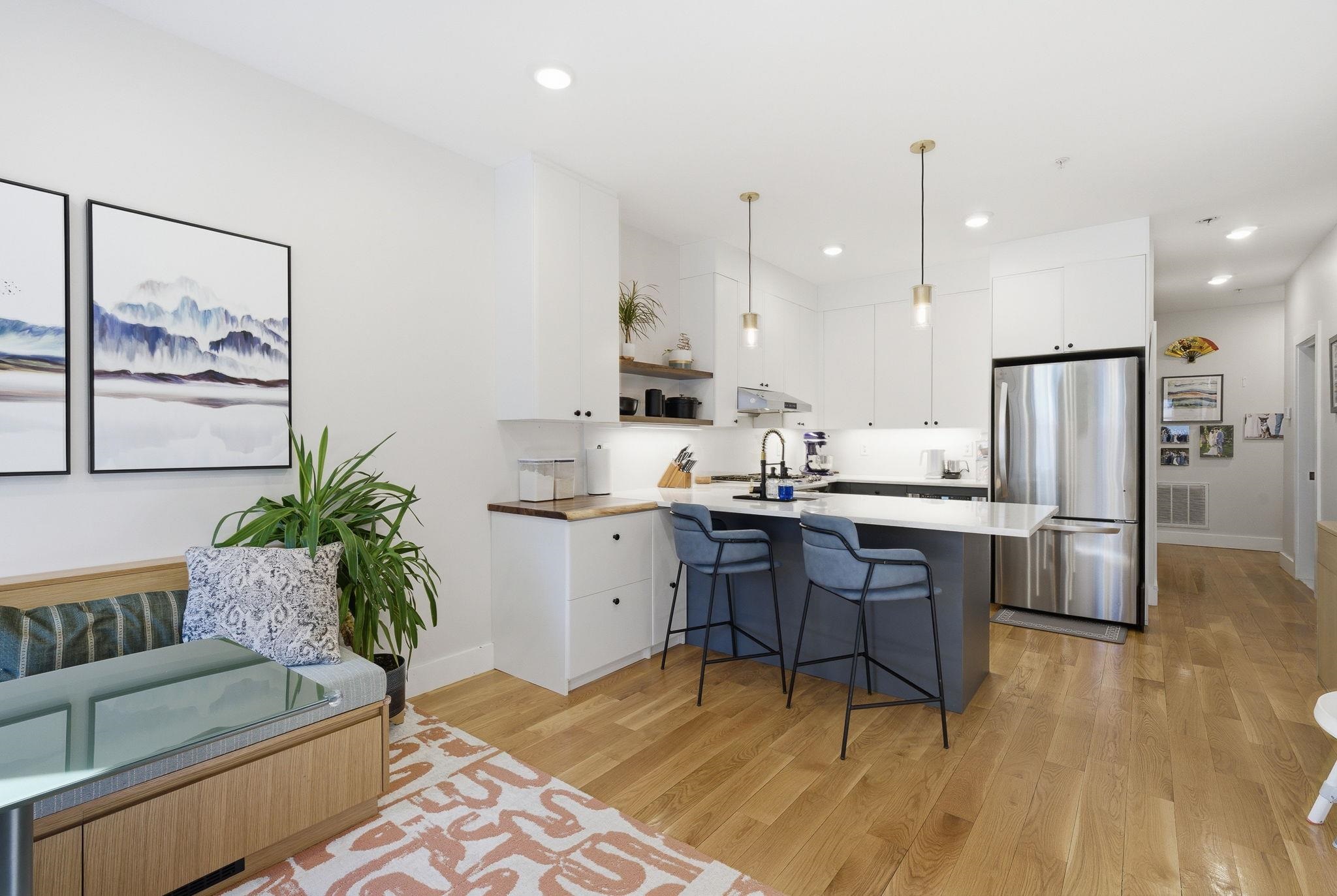 22 LINCOLN Street, Jersey City, JC Heights, NJ 07307 - Property photo 4 of 24