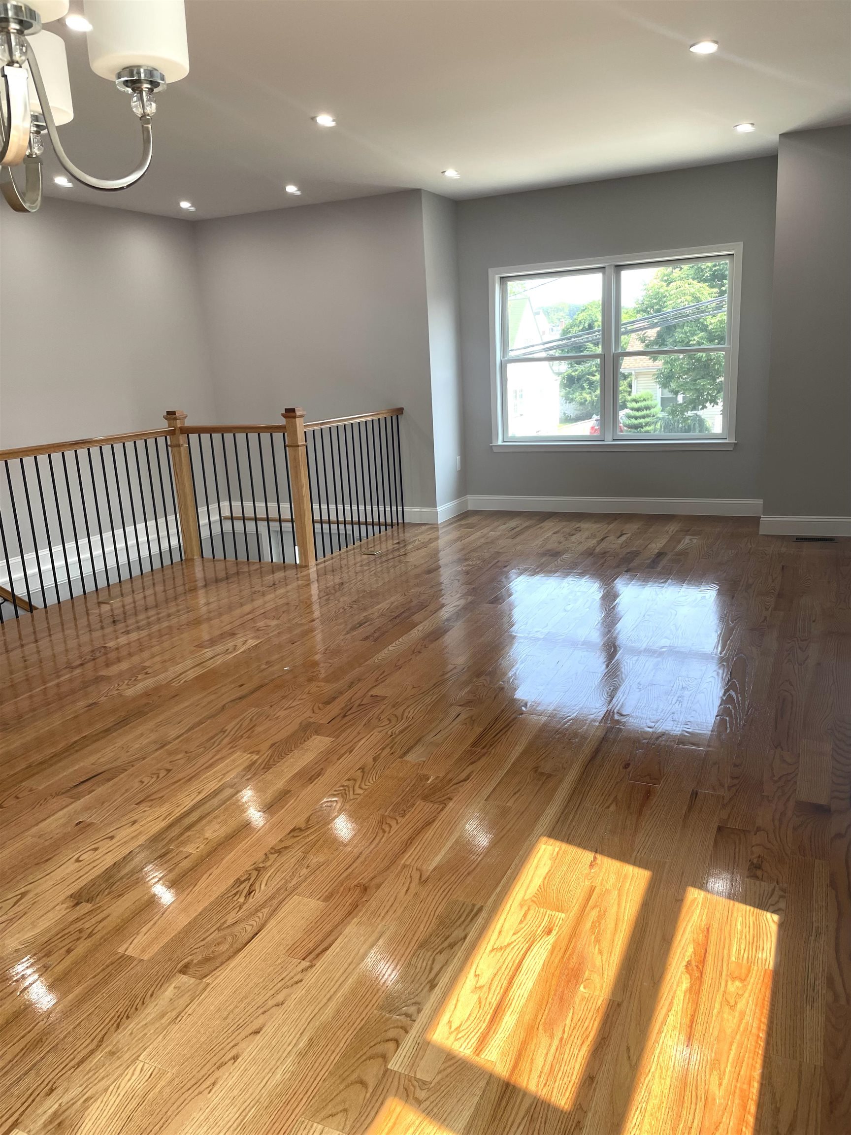 761 B 4th Street, Secaucus Town, Secaucus, NJ 07094 - Property photo 3 of 33