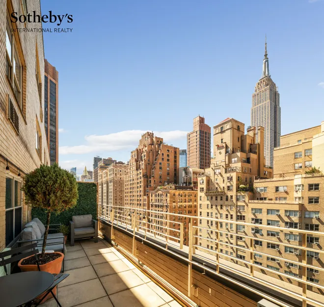 35 Park Avenue #17C, New York, NY 10016