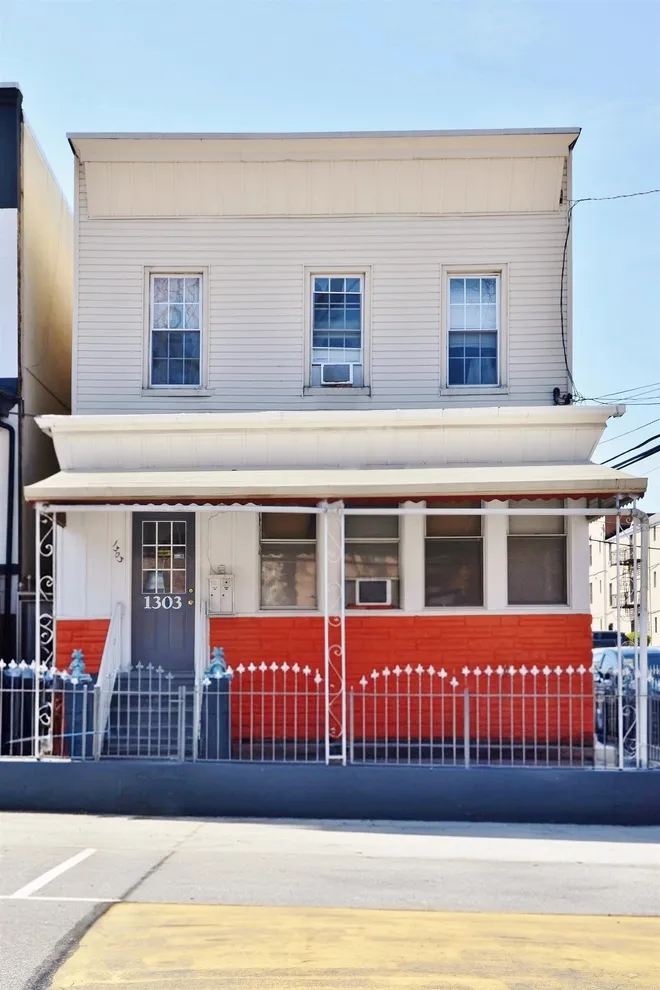 1303 26th Street, North Bergen, NJ 07047