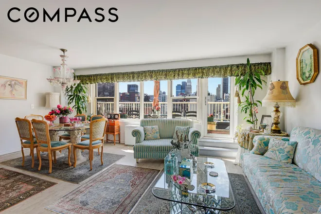 305 East 24th Street #18C, New York, NY 10010