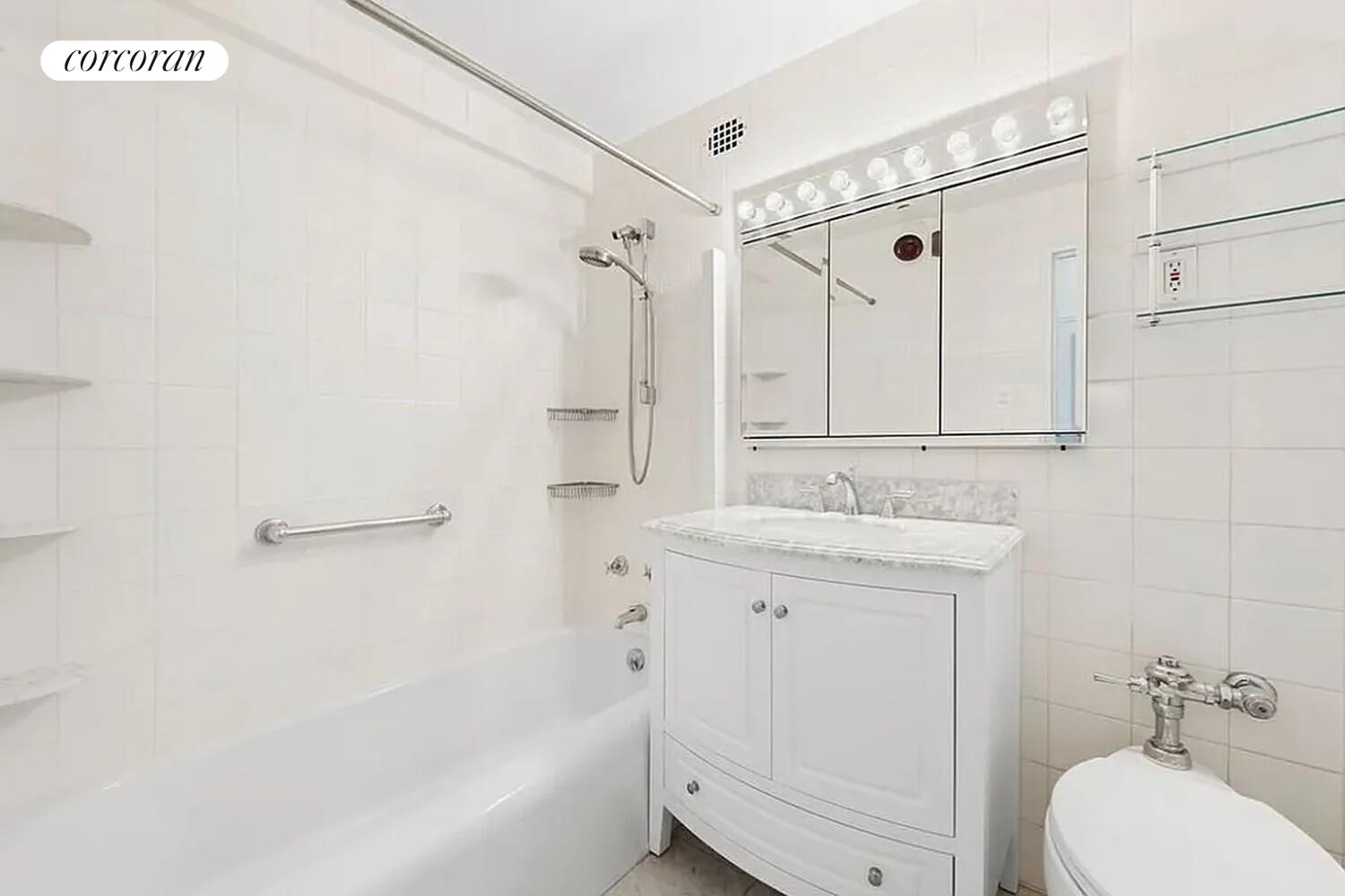 40 East 78th Street #10B, Lenox Hill, Manhattan, NY 10075 - Property photo 3 of 13