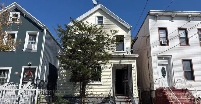 71 MILFORD Street, Brooklyn, NY 11208