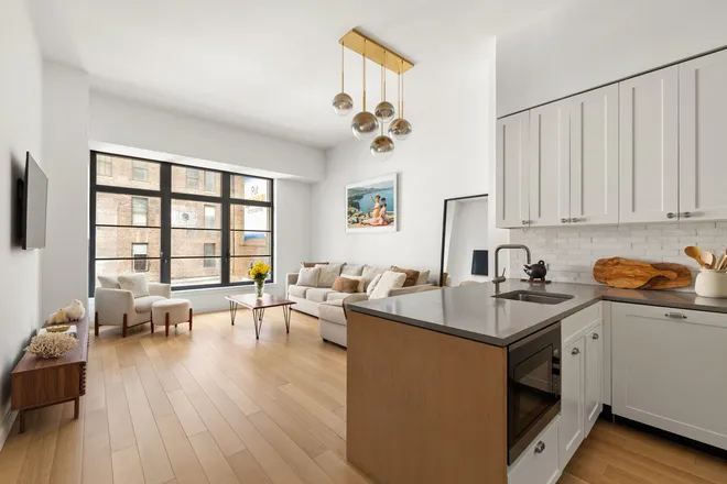 50 West 30th Street #3D, New York, NY 10001