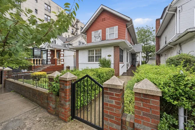 2019 Avenue R, Brooklyn, NY 11229