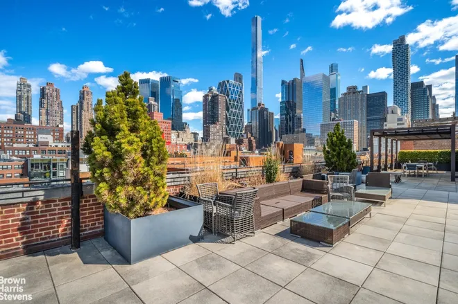 432 West 52nd Street #5B, New York, NY 10019