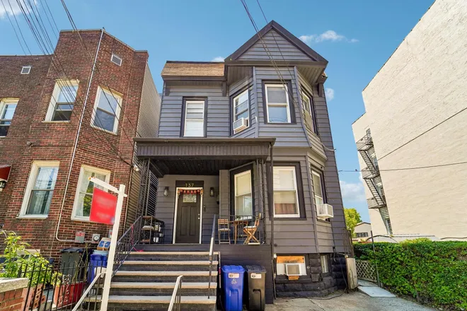 137 MANHATTAN Avenue, JC, Heights, NJ 07307