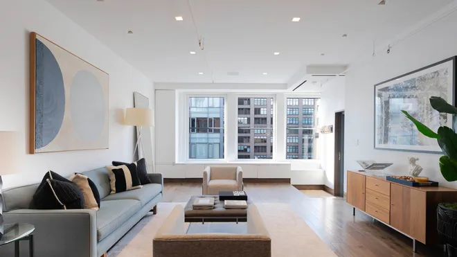 347 West BROADWAY #6, New York, NY 10013