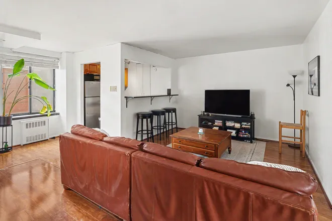 280 RECTOR Place #8N, New York, NY 10280