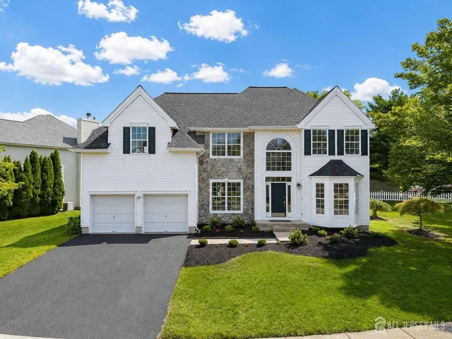 4 Sequoia Drive, Summerfield Penthouse 07, NJ 08810