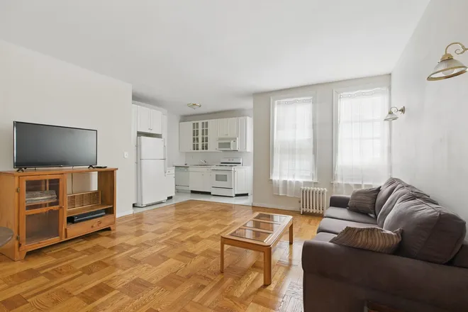 7101 Shore Road #3A, Brooklyn, NY 11209