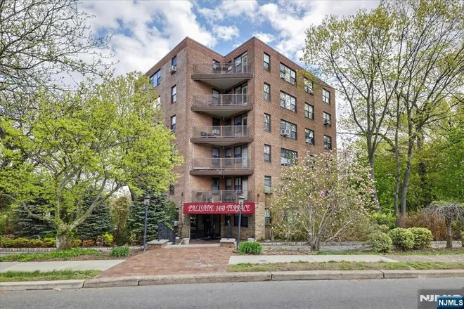 1450 Palisade #GTA, Fort Lee, NJ 07024