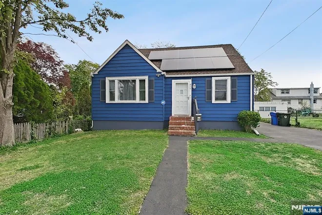 811 Lincoln, Burlington Twp, NJ 08016