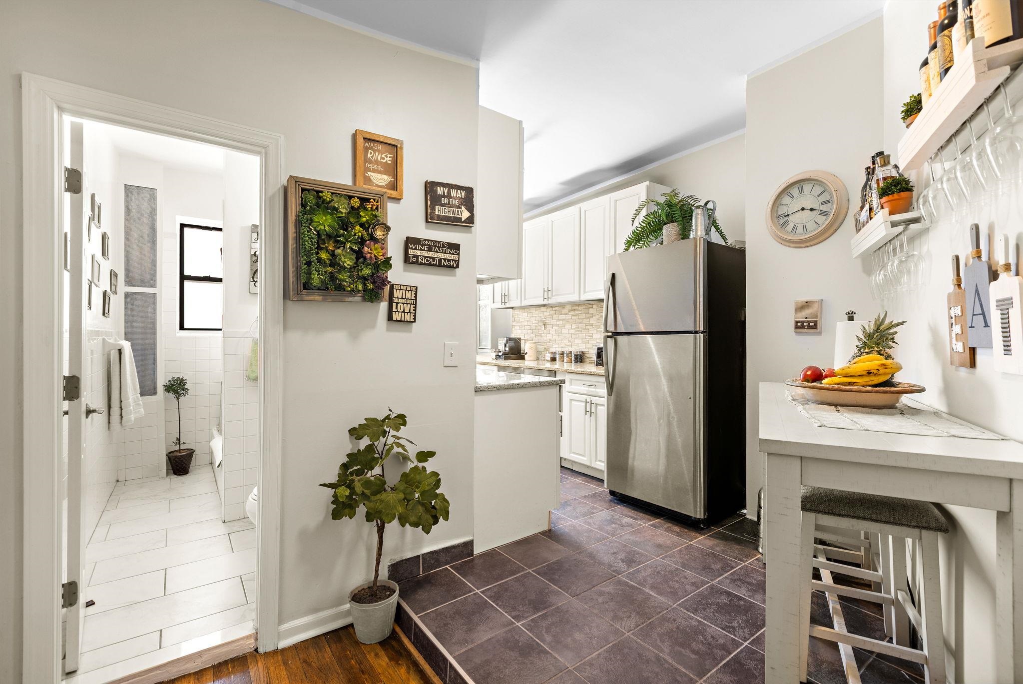 277 HARRISON Avenue, Jersey City, JC Journal Square, NJ 07304 - Property photo 5 of 17