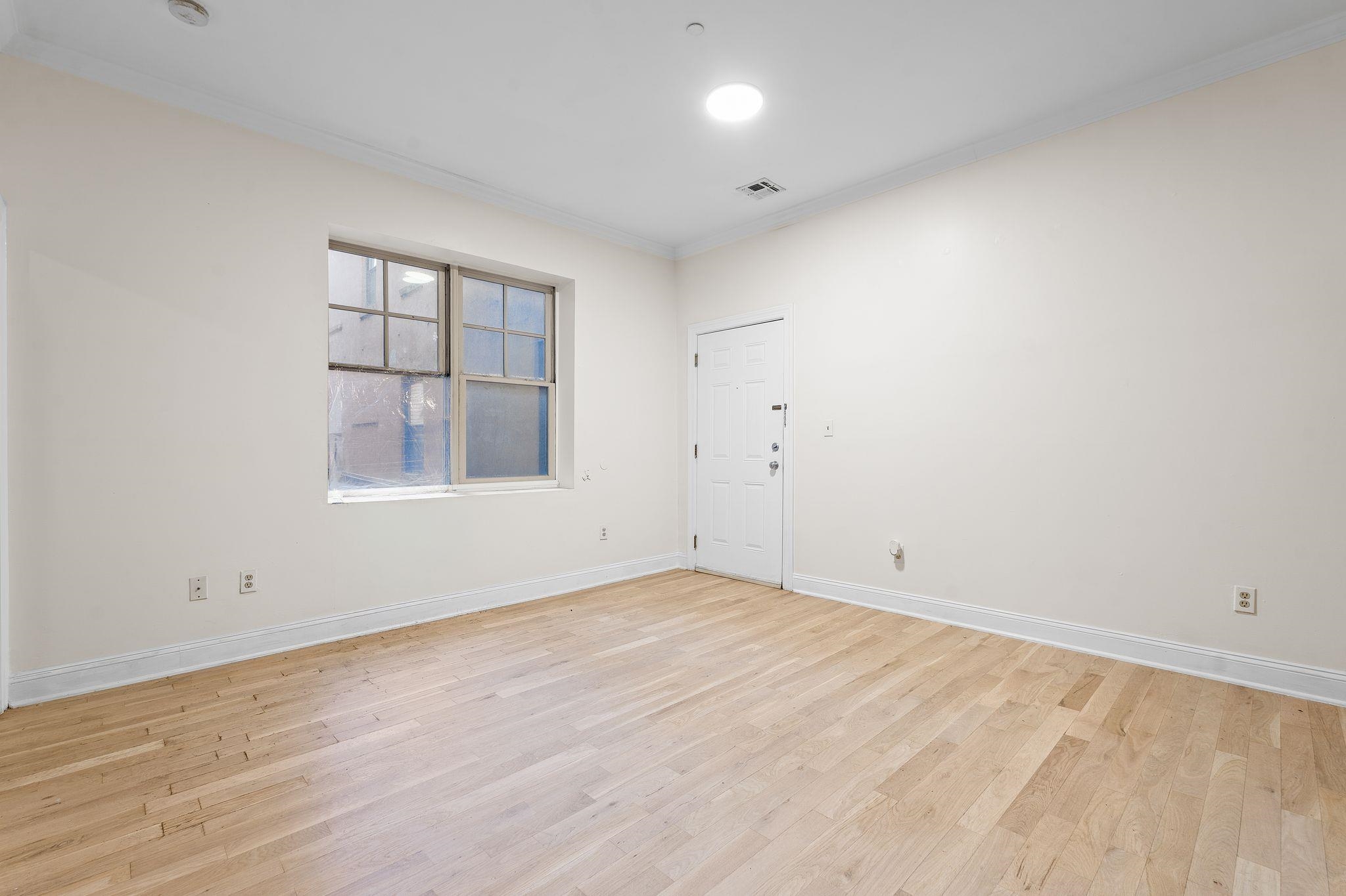 85 BROADWAY, Jersey City, JC Journal Square, NJ 07306 - Property photo 3 of 19