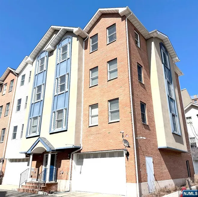 620 38th #604, Union City, NJ 07087