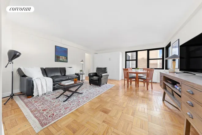 345 East 69th Street #11A, New York, NY 10021