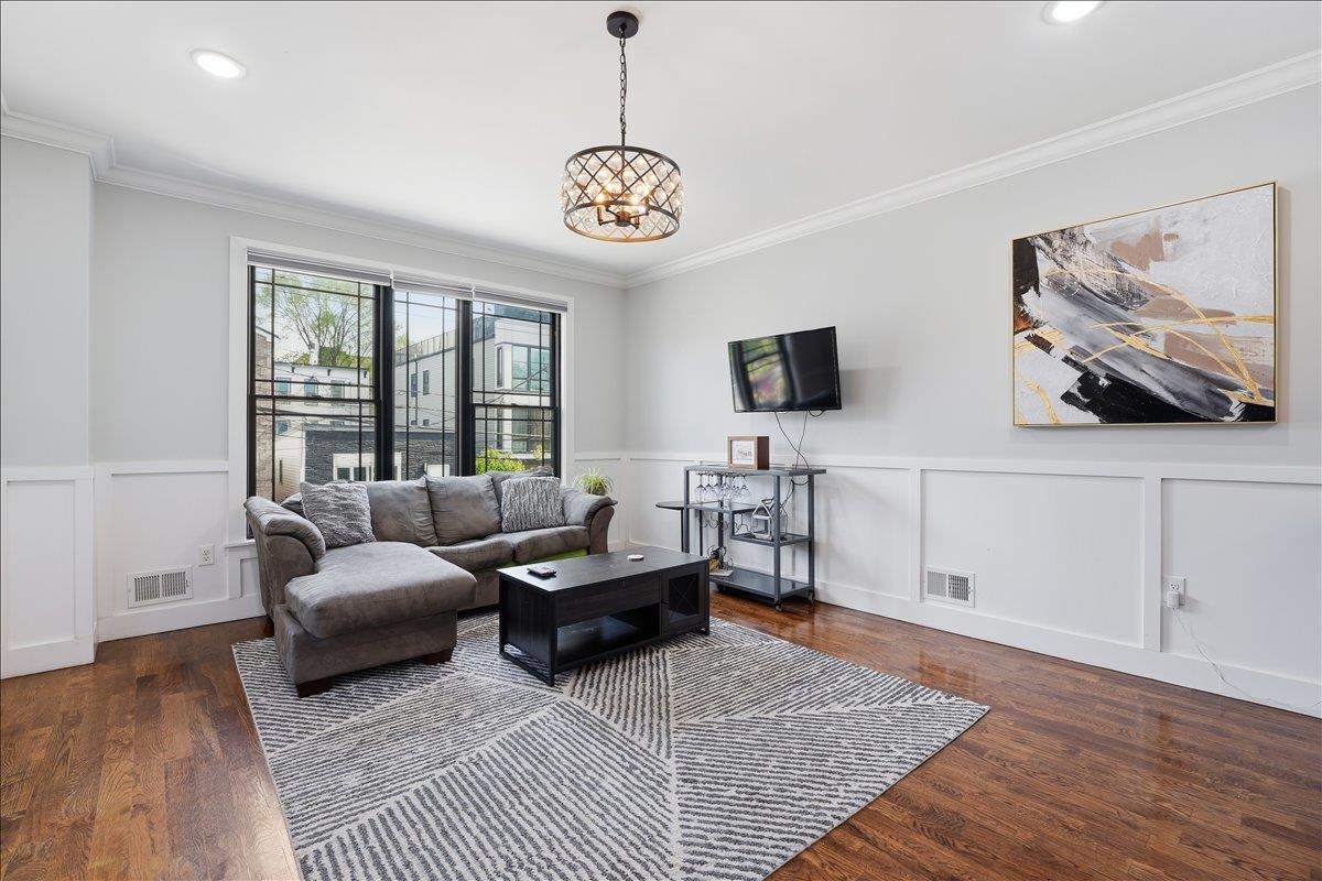 127 ZABRISKIE Street, Jersey City, JC Heights, NJ 07307 - Property photo 2 of 24